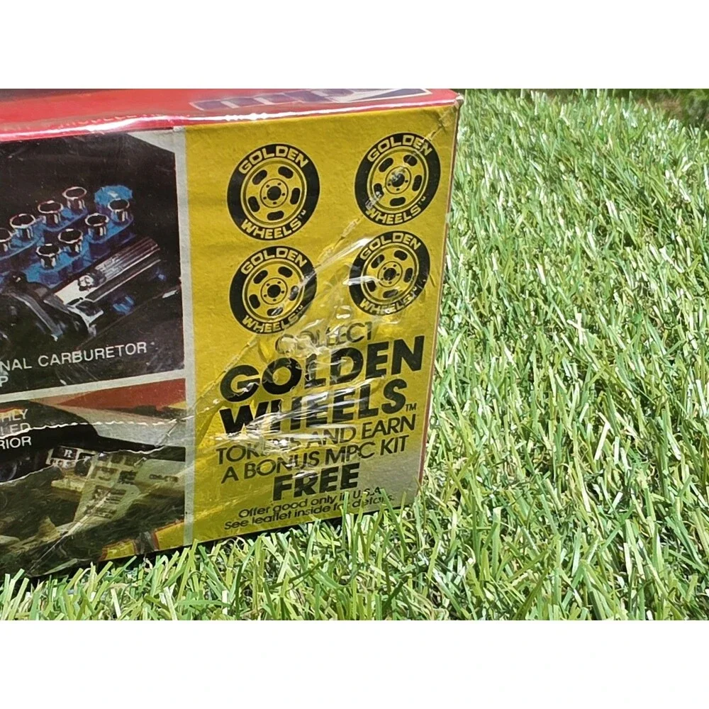 MPC Corvette Chevrolet Super Sport Coupe Car Model Kit #6364 New Sealed*